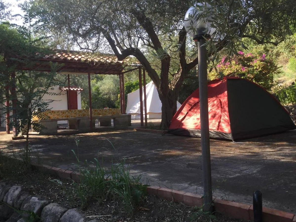 Gole Alcantara Mini Campeggio Privato Motta Camastra Italy