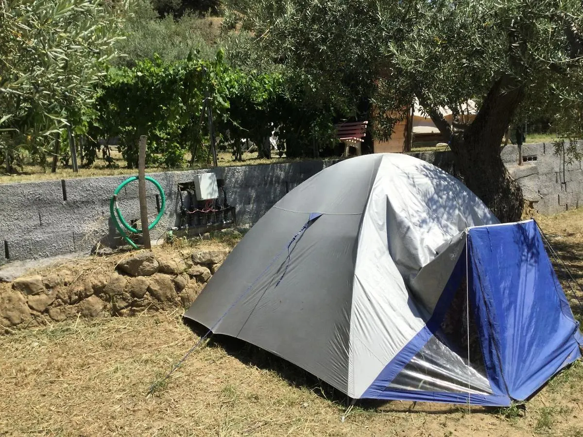 Campsite Gole Alcantara Mini Campeggio Privato Motta Camastra