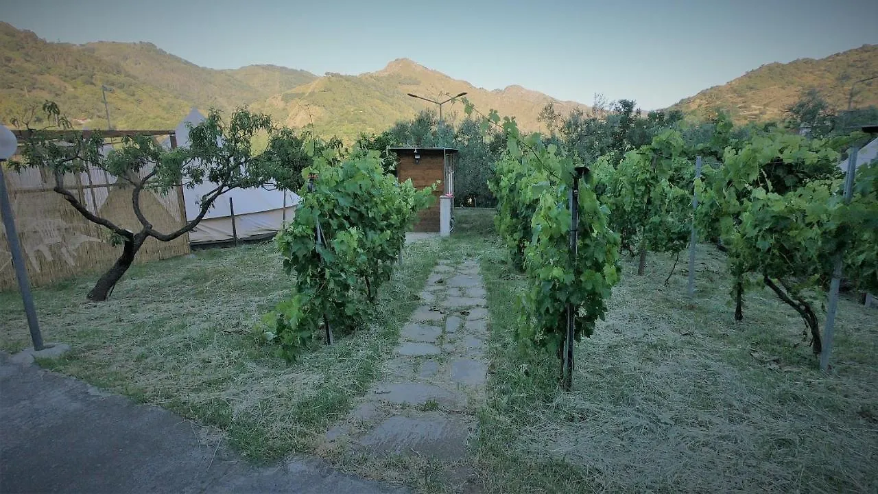 Campsite Gole Alcantara Mini Campeggio Privato Motta Camastra