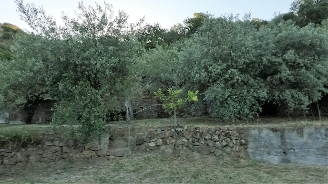Gole Alcantara Mini Campeggio Privato Motta Camastra Campsite