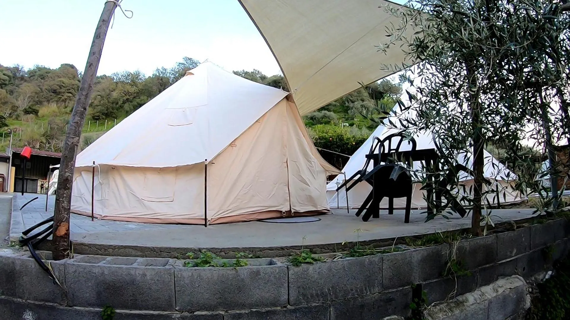 Campsite Gole Alcantara Mini Campeggio Privato Motta Camastra Italy