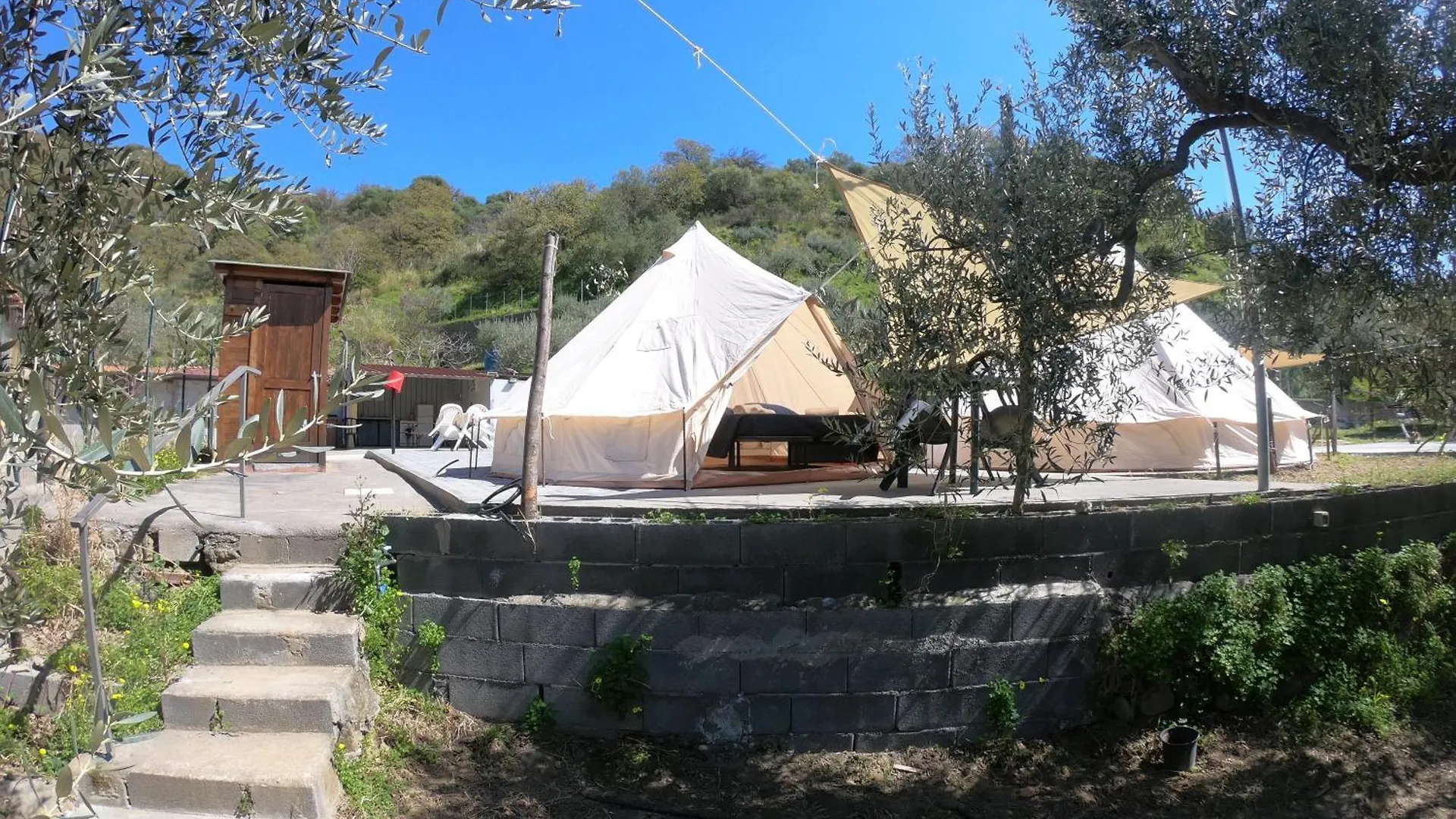 Gole Alcantara Mini Campeggio Privato Motta Camastra Campsite